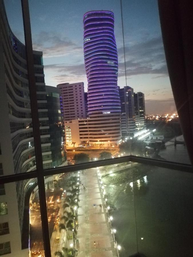 Puerto Santa Ana Suites Guayaquil Exteriör bild