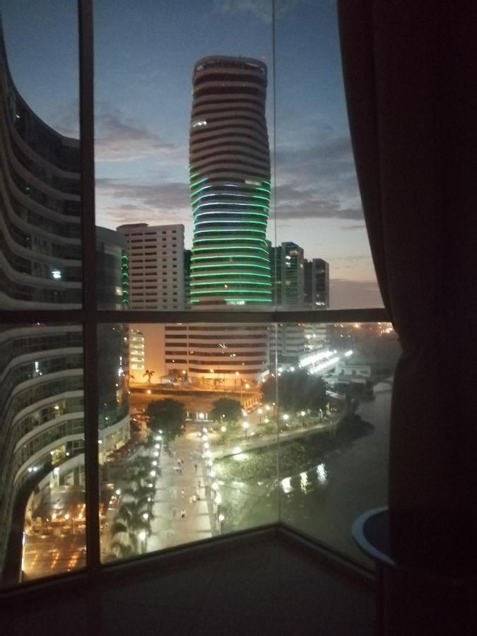 Puerto Santa Ana Suites Guayaquil Exteriör bild