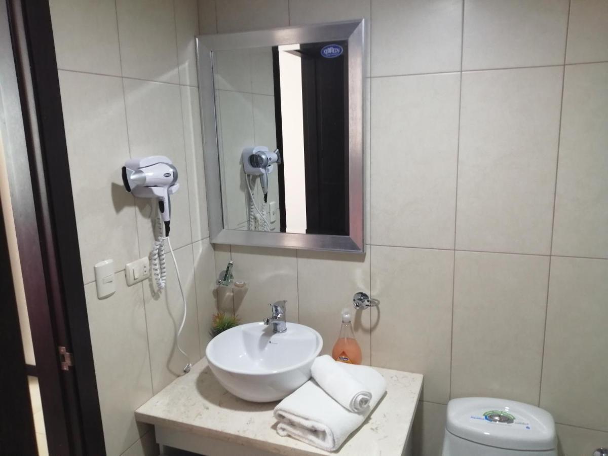 Puerto Santa Ana Suites Guayaquil Exteriör bild