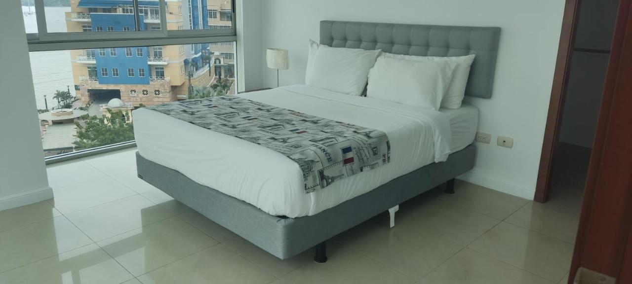 Puerto Santa Ana Suites Guayaquil Exteriör bild