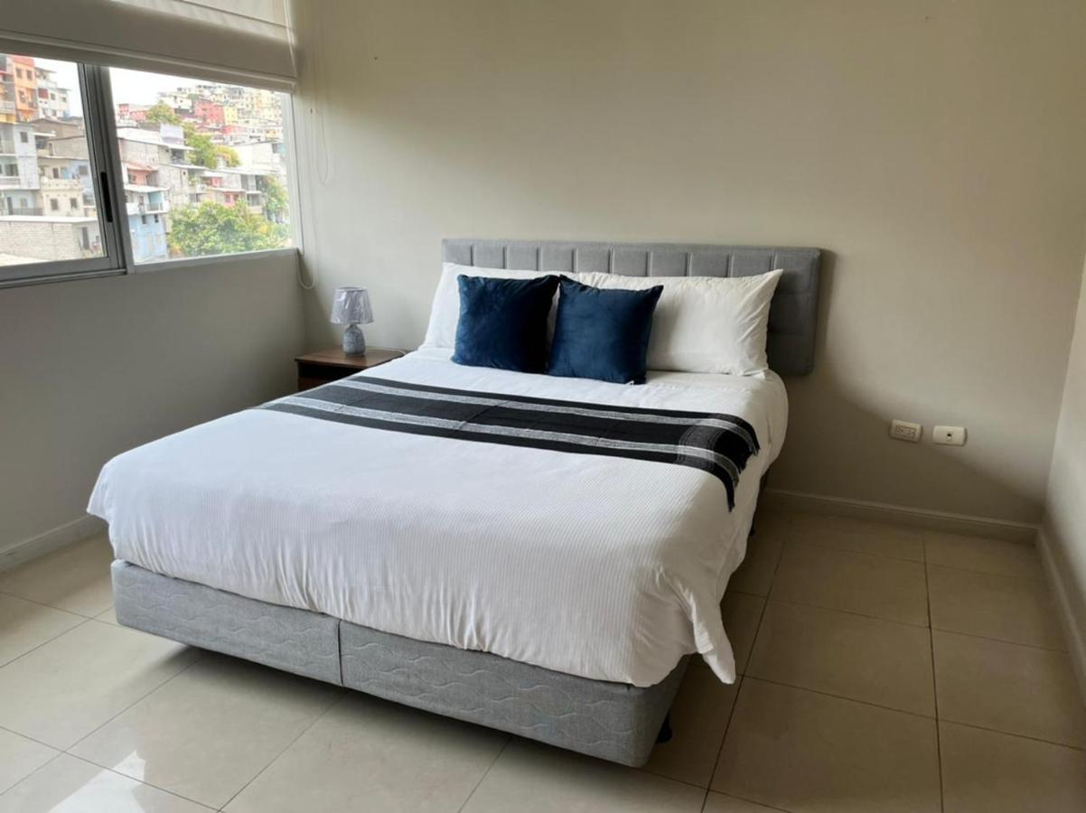 Puerto Santa Ana Suites Guayaquil Exteriör bild