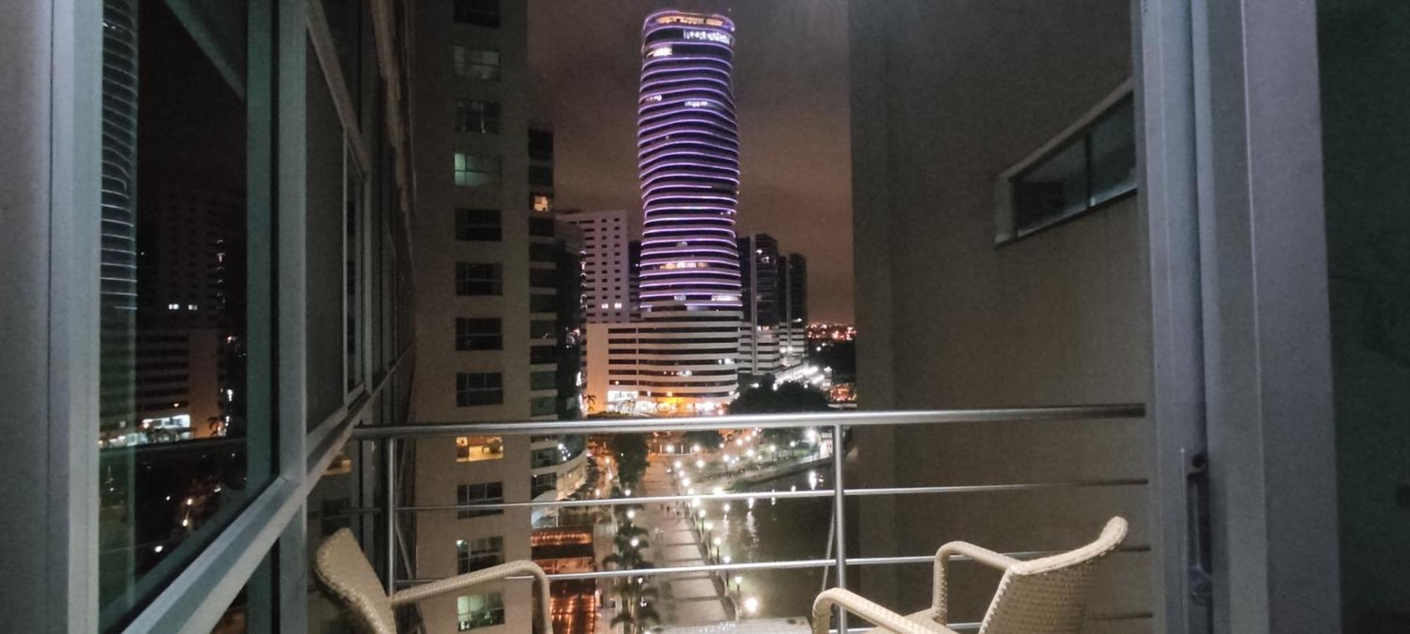 Puerto Santa Ana Suites Guayaquil Exteriör bild
