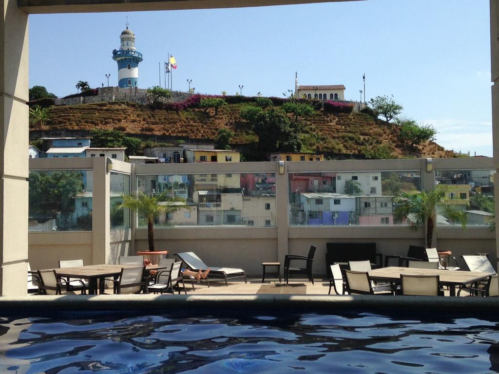 Puerto Santa Ana Suites Guayaquil Exteriör bild
