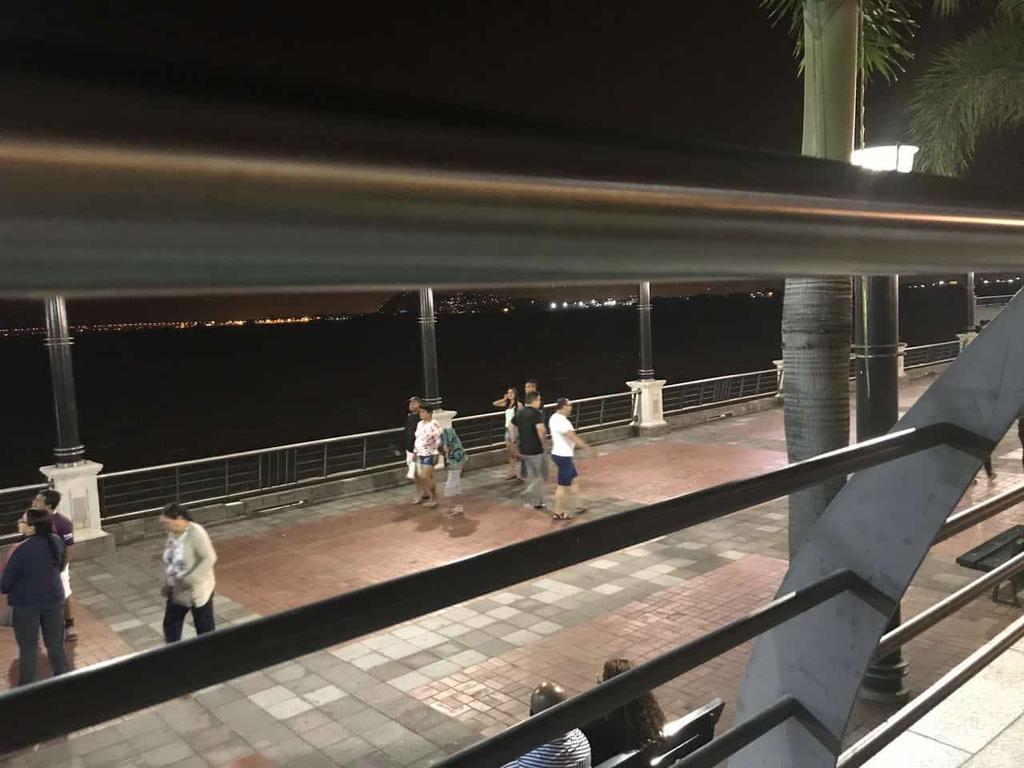 Puerto Santa Ana Suites Guayaquil Exteriör bild